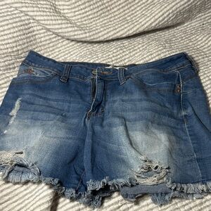 Ymi mid rise “wanna betta butt” Jean shorts